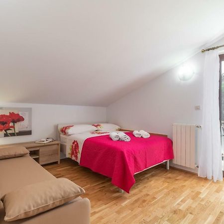 Apartments Prekalj Пореч Екстериор снимка