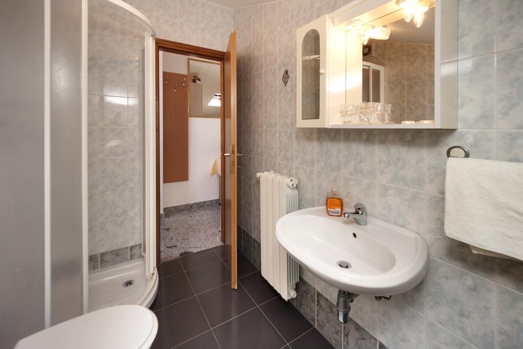 Apartments Prekalj Пореч Стая снимка