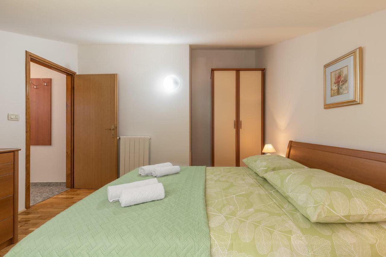 Apartments Prekalj Пореч Екстериор снимка